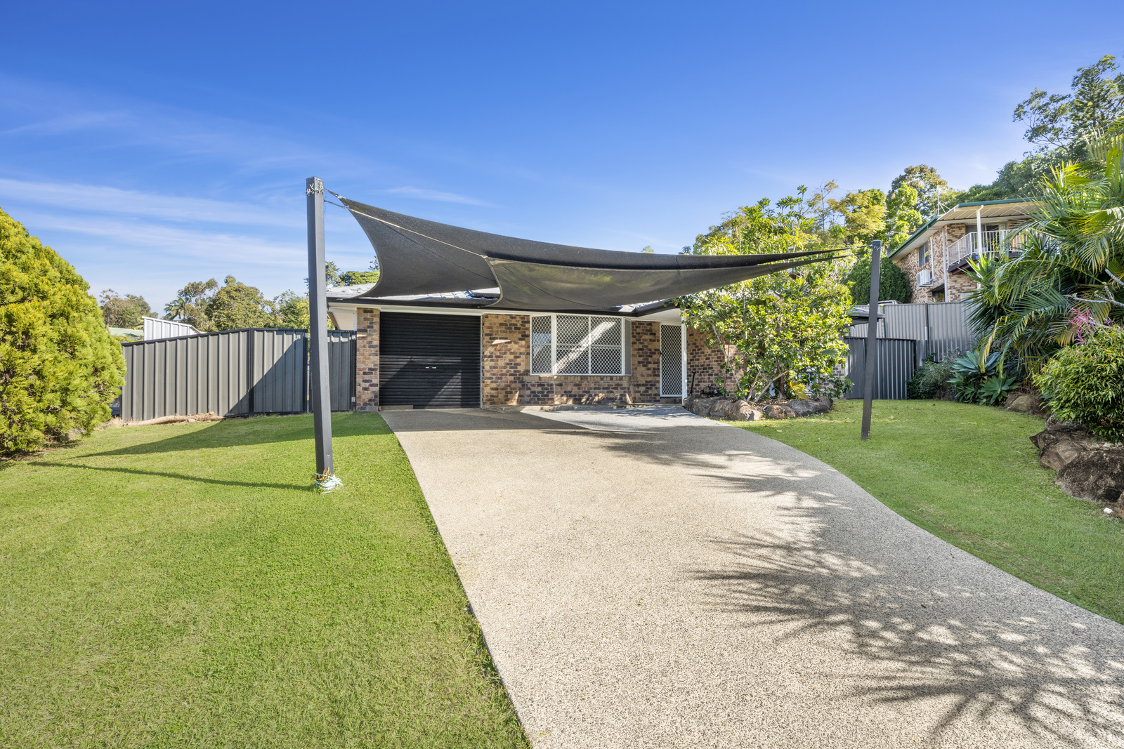 001_Open2view_ID775584-4_Merewether_Court